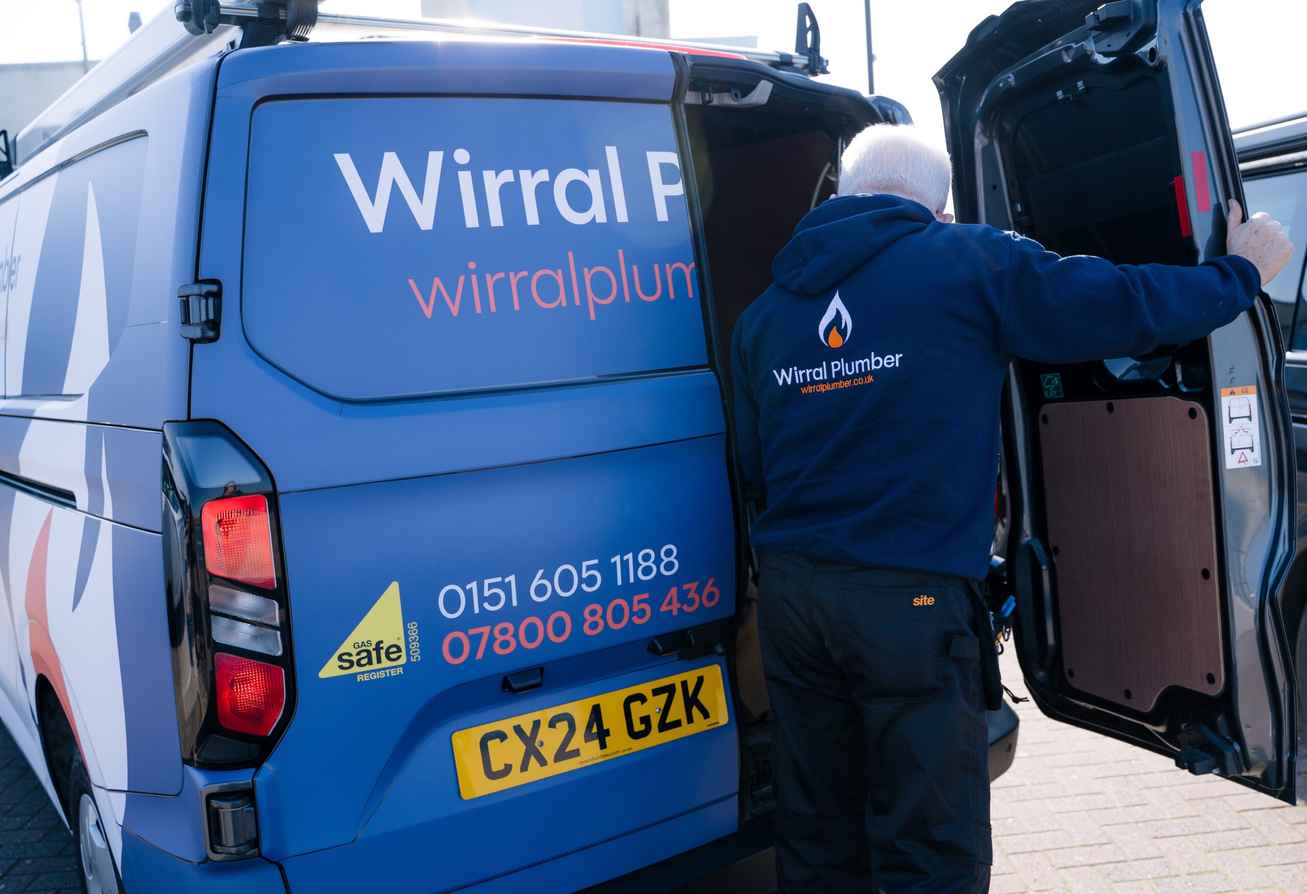 Our Central Heating Process: Simple & Stress-Free